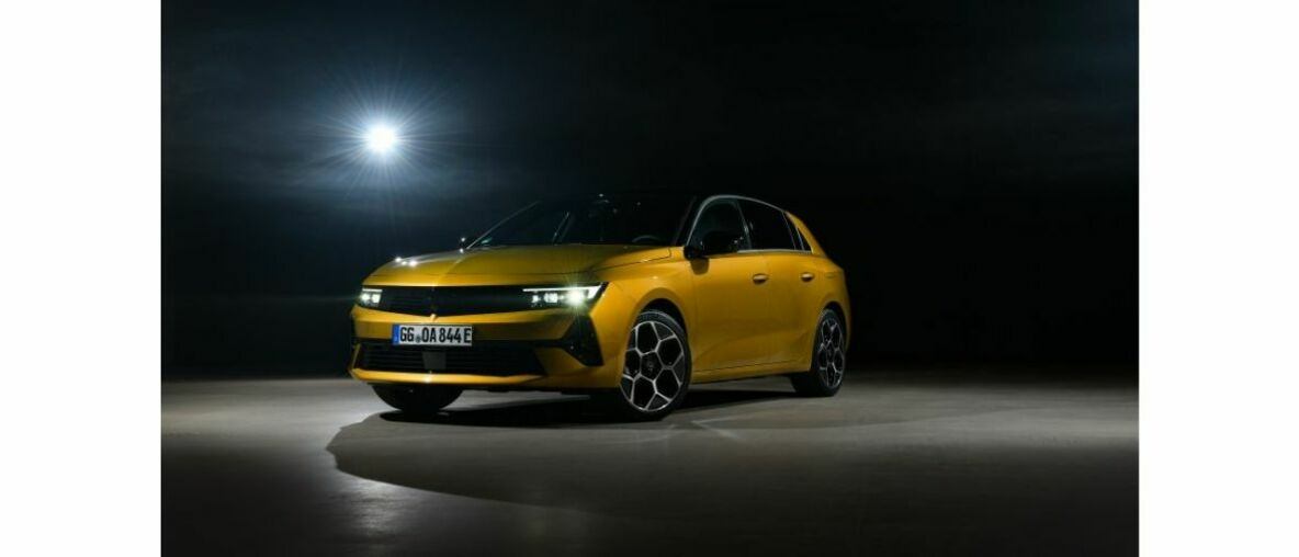 Neuer Opel Astra mit klassenbestem Intelli-Lux LED® Pixel Licht