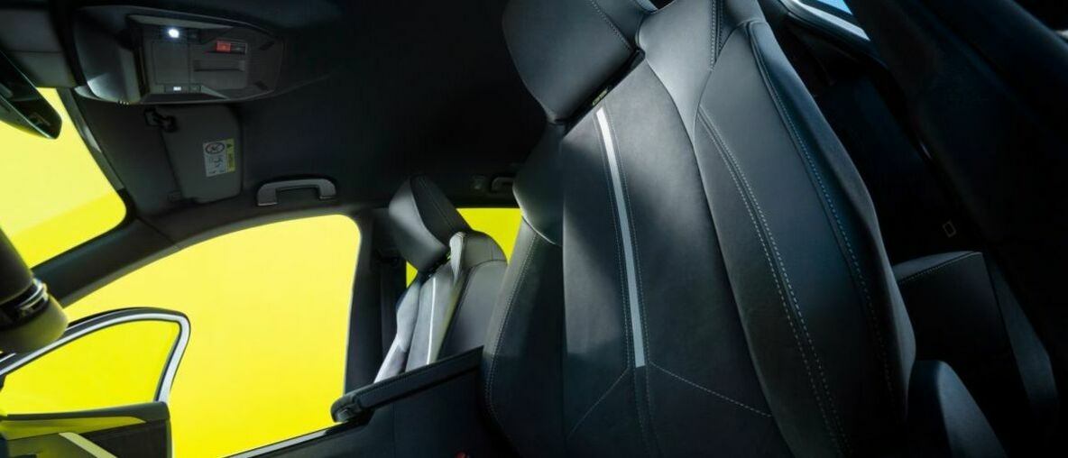 Entspannt reisen: Mit AGR-zertifizierten Ergonomie-Sitzen von Opel