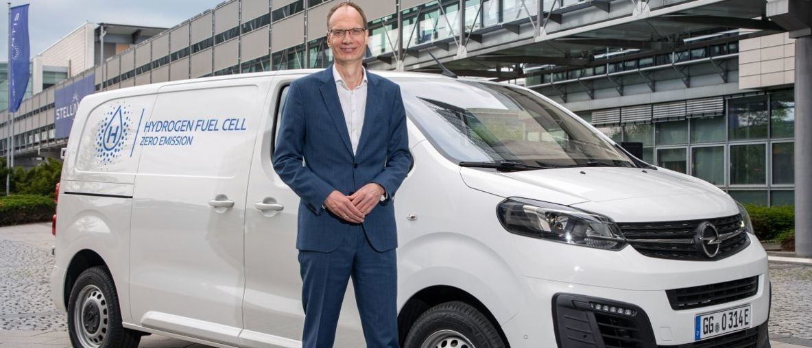 Neuer Opel Vivaro-e HYDROGEN mit Brennstoffzelle für emissionsfreie Transporte