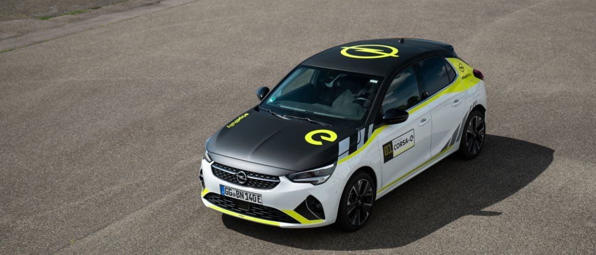Scharfer Elektro-Sportler: Neues Rally Design Kit für den Opel Corsa-e