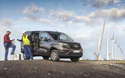 Gelandewagen Opel Combo Cargo Und Opel Vivaro Mit Allradantrieb