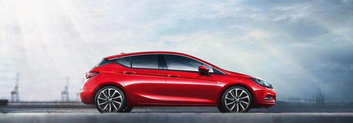 Opel Astra 5-türer elegant und innovativ bei Riediger in Wien